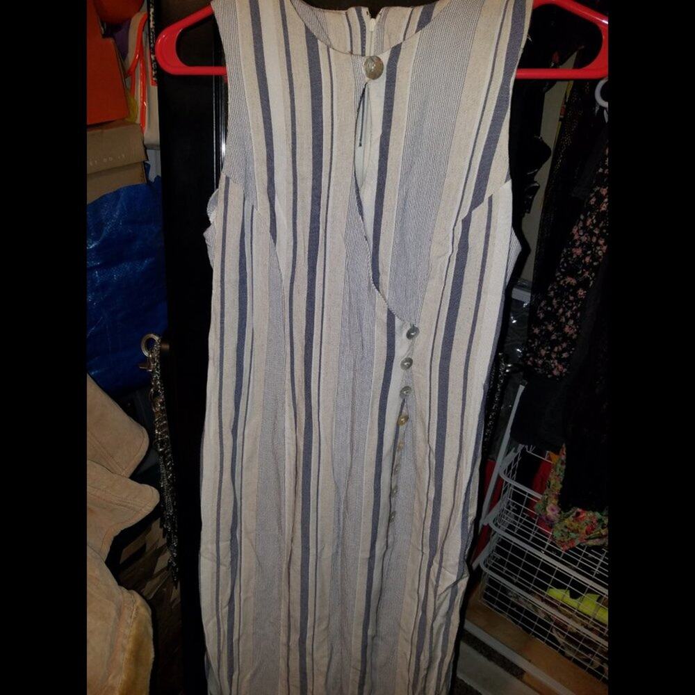 🚫SOLD@YARDSALE🚫Vintage Uniquely Buttoned Striped Sleeveless Dress - Picture 1 of 4